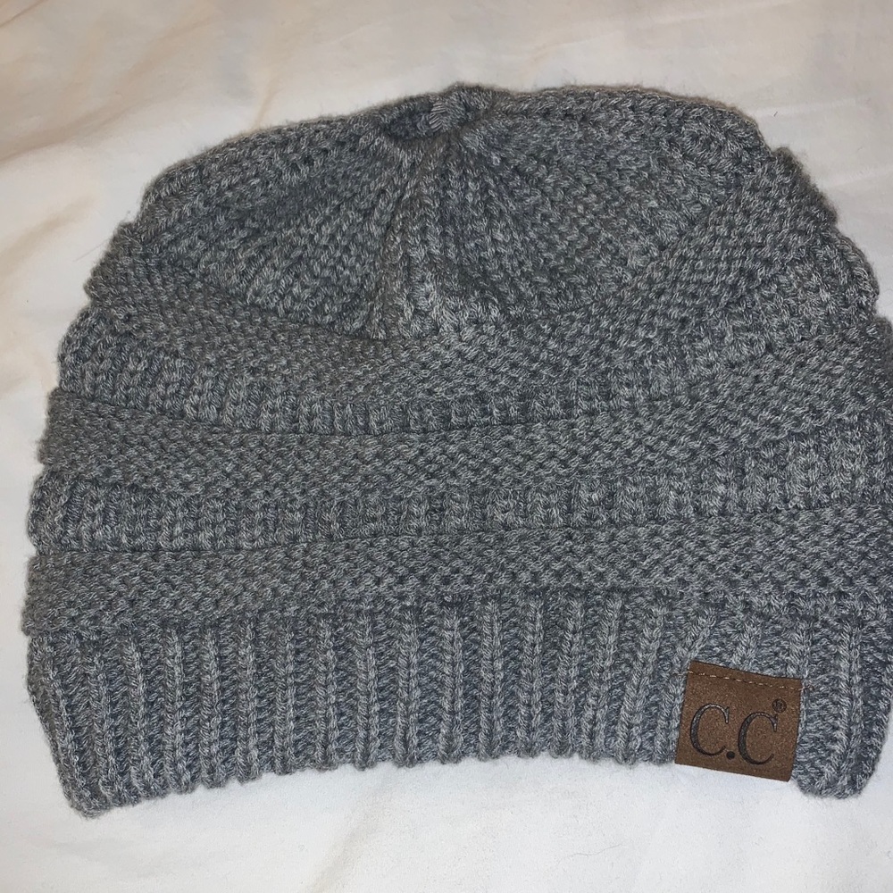 CC Beanie with ponytail
